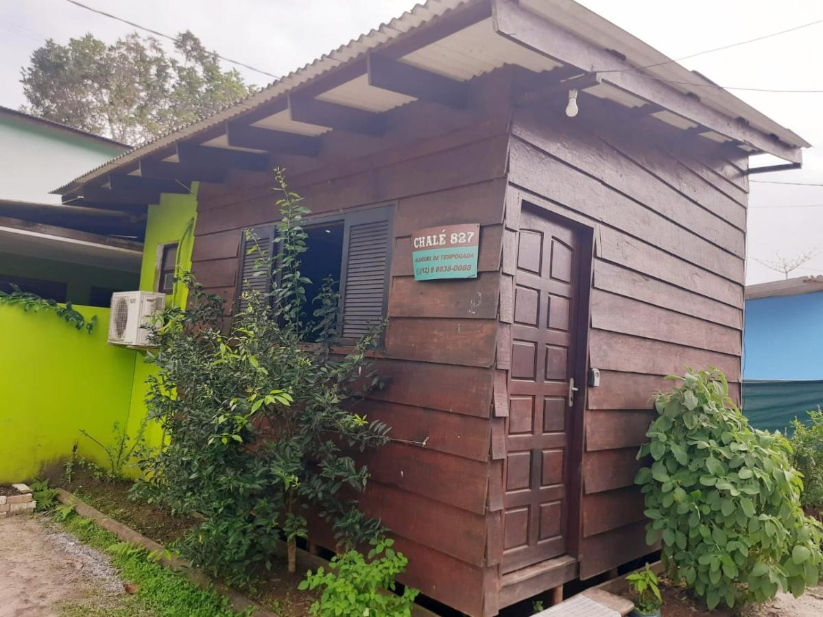 827 Chale Pe Na Areia, Completo Na Praia Do Estaleiro Em Ubatuba - 1 Dormitorio, 1 Banheiro, 1 Vaga De Garagem エクステリア 写真